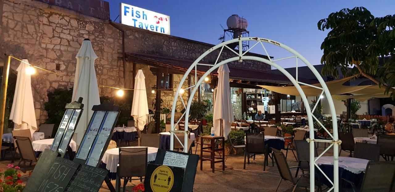 The Summer Haven Polis Bagian luar foto